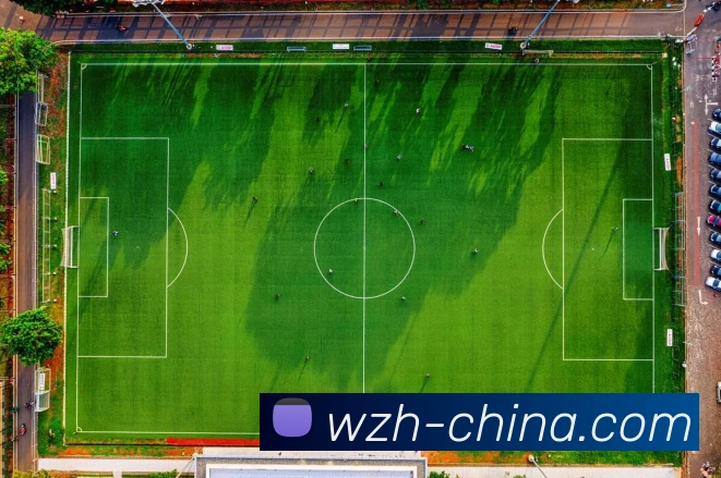 勒布朗是否会因脚伤避战雷霆这场比赛引发热议